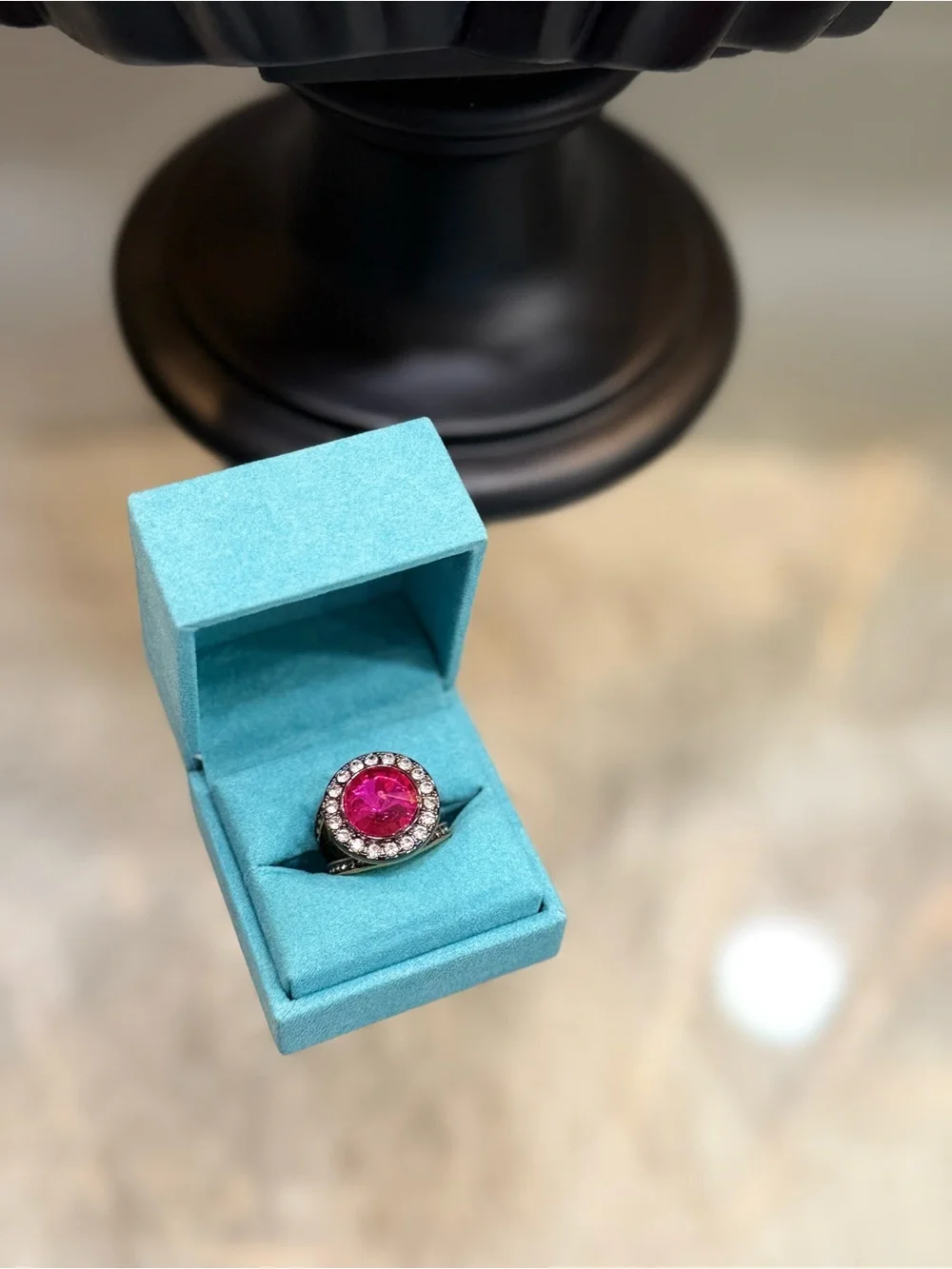 Kurt Geiger Pink Sm Octavia fuchsia Crystal Halo Ring